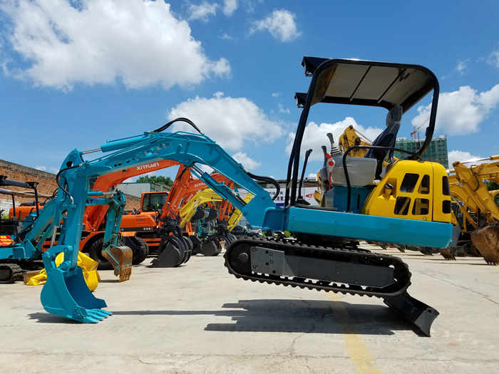 小型挖掘機操作安全知識