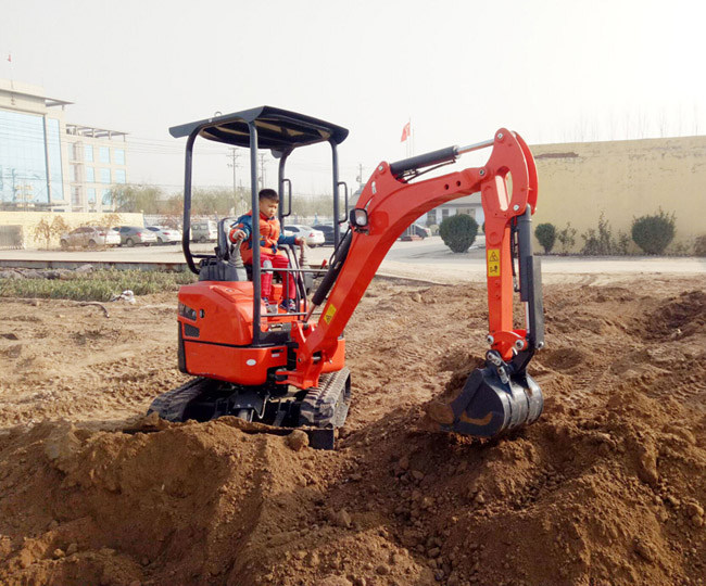 小挖掘機(jī)保養(yǎng)